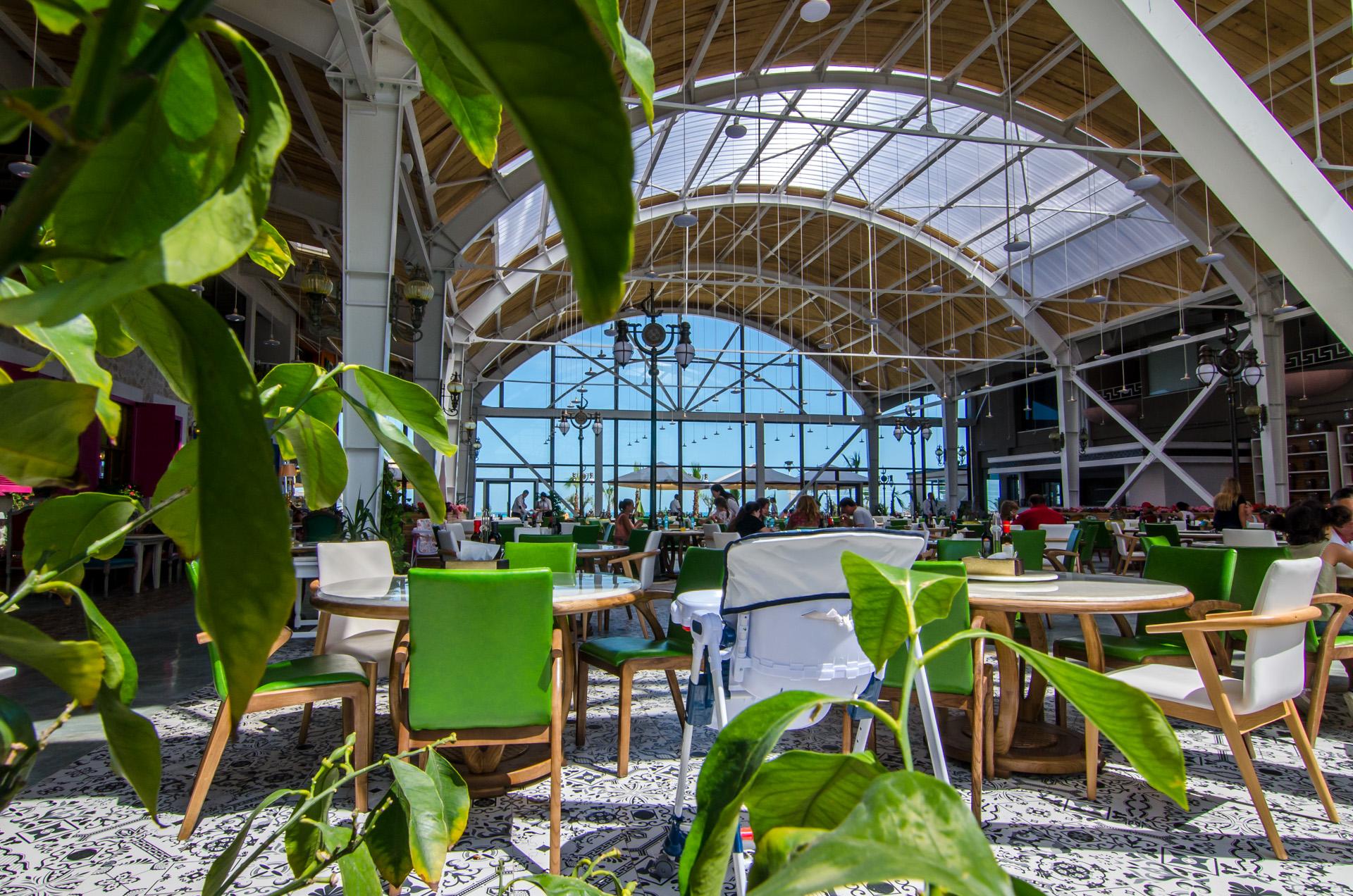 Phoenicia Royal Hotel Нэводари Экстерьер фото