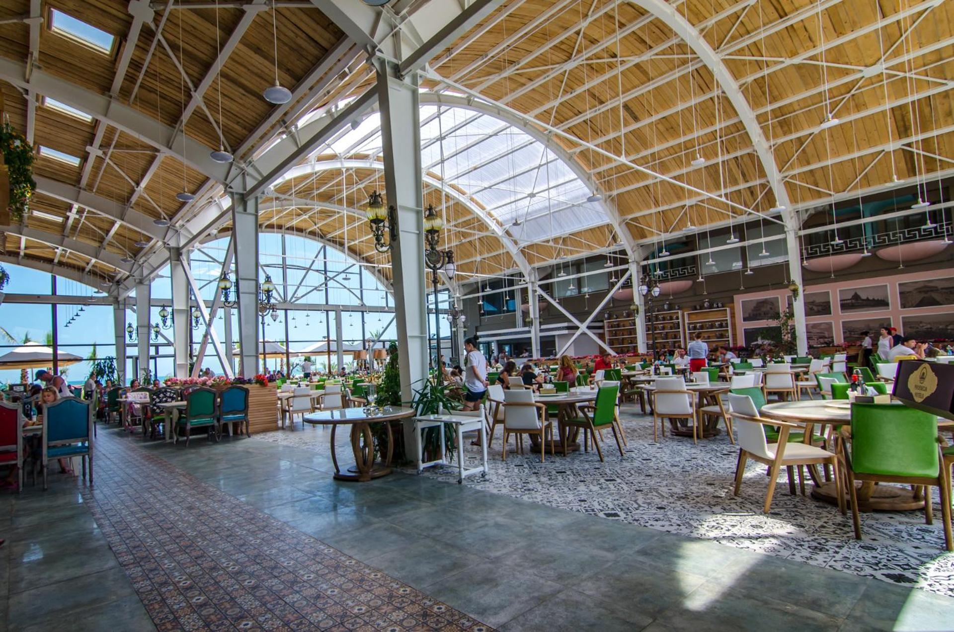 Phoenicia Royal Hotel Нэводари Экстерьер фото