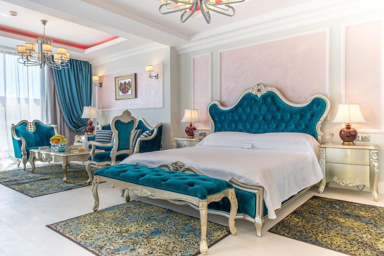 Phoenicia Royal Hotel Нэводари Экстерьер фото